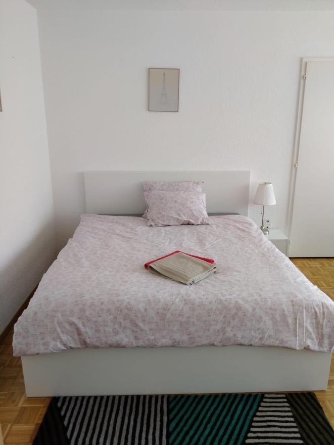 Апартаменты Studio, 4-7 Mins To Bern Main Station By Train Экстерьер фото